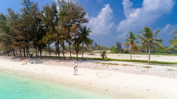N & K Honeymoon Portrait at Paradise Island Resort and Spa, Paradise Island Resort and Spa, Kaafu Atoll, Maldives — frame 44