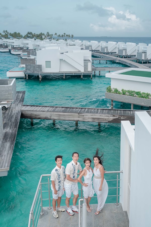 A & M Family Portrait at Jumeirah Maldives Olhahali Island — frame 7