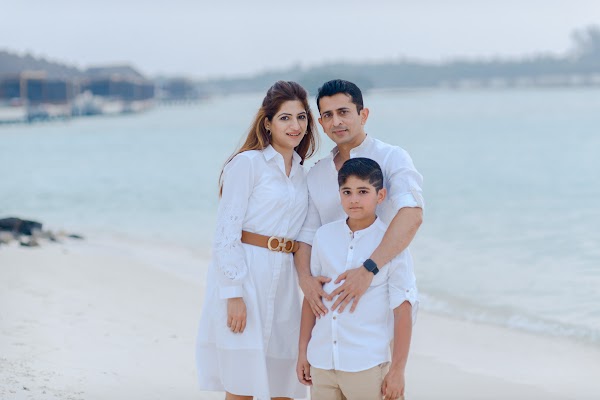 B & P Family Portrait at Four Seasons Resort Maldives at Kuda Huraa, Four Seasons Resort Maldives at Kuda Huraa, Kaafu Atoll, Maldives — frame 40