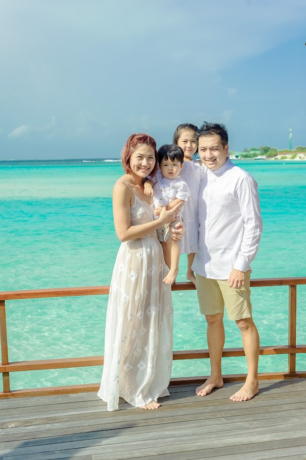 M & M Family Portrait at Anantara Resort and Spa Maldives — Anantara Resort and Spa Maldives, Kaafu Atoll, Maldives — frame 7