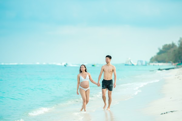 R & O Maternity Portrait at Hulhumale, Hulhumale, Kaafu Atoll, Maldives — frame 21