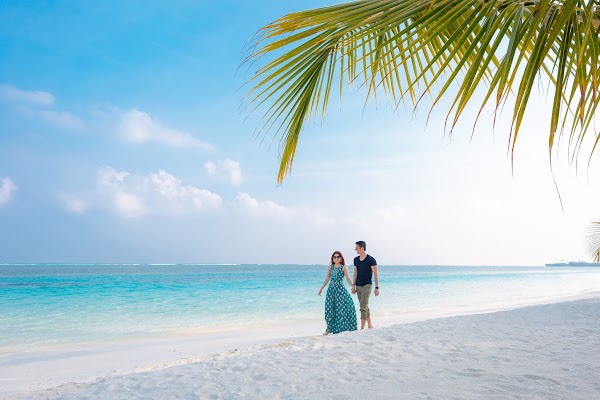 B & P Family Portrait at Four Seasons Resort Maldives at Kuda Huraa — Four Seasons Resort Maldives at Kuda Huraa, Kaafu Atoll, Maldives — frame 8