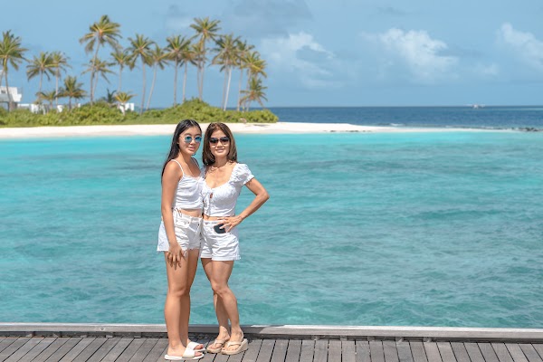 A & M Family Portrait at Jumeirah Maldives Olhahali Island, Jumeirah Maldives Olhahali Island, Kaafu Atoll, Maldives — frame 7