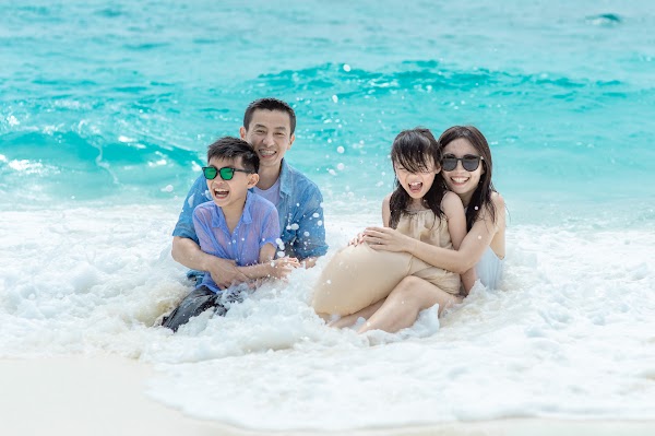 S & B Family Portrait at Dusit Thani Maldives — frame 4