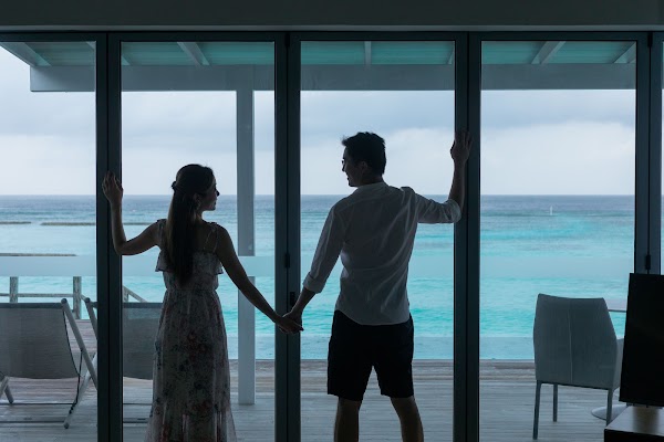 J & H Honeymoon Portrait at Kuramathi Maldives