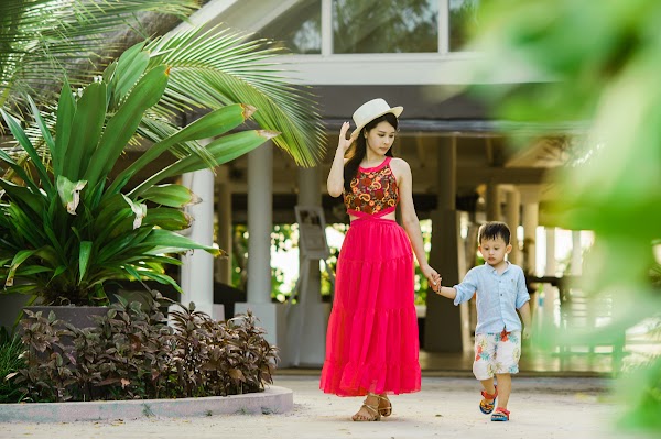 V & J Family Portrait at Lux South Ari Atoll, Maldives