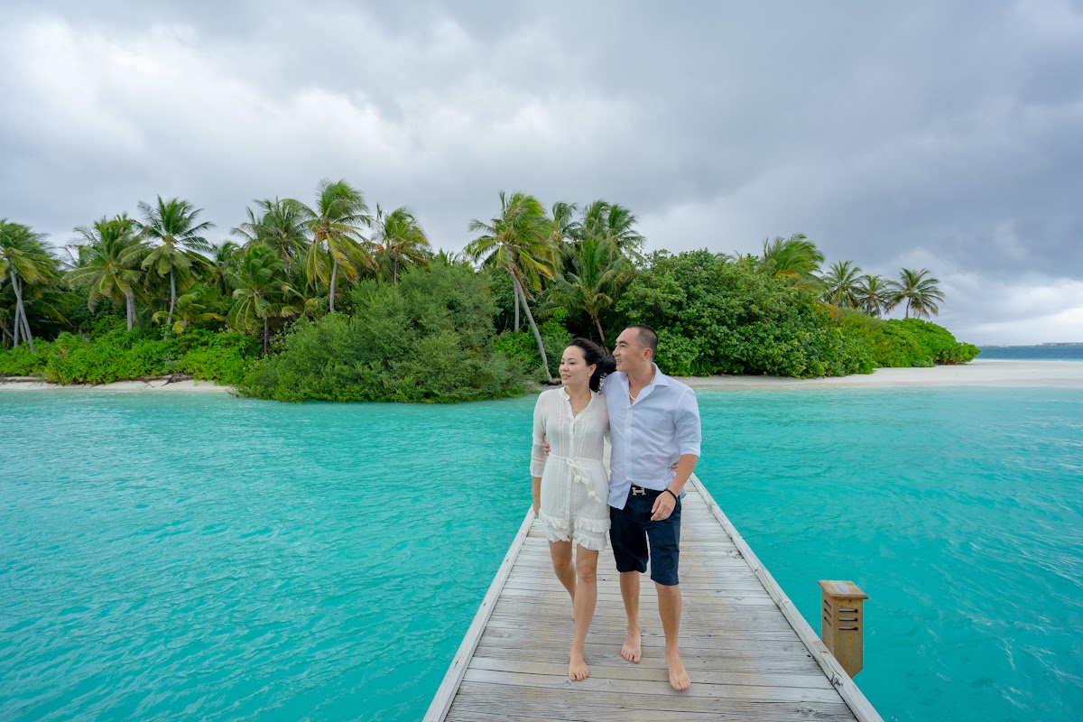 J & L Honeymoon Portrait at Conrad Maldives Rangali Island — frame 7