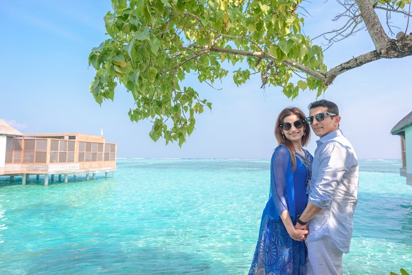 B & P Family Portrait at Four Seasons Resort Maldives at Kuda Huraa — frame 6
