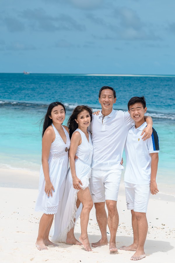 A & M Family Portrait at Jumeirah Maldives Olhahali Island, Jumeirah Maldives Olhahali Island, Kaafu Atoll, Maldives — frame 30