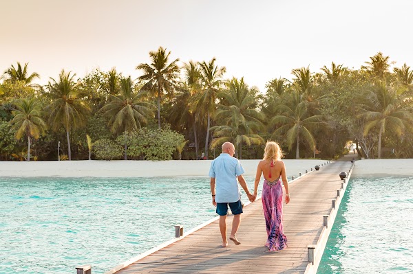 S & F Anniversary Portrait at Kanuhura, Kanuhura, Lhaviyani Atoll, Maldives — frame 33