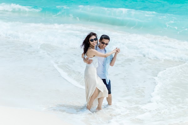S & B Family Portrait at Dusit Thani Maldives, Dusit Thani Maldives, Baa Atoll, Maldives — frame 10