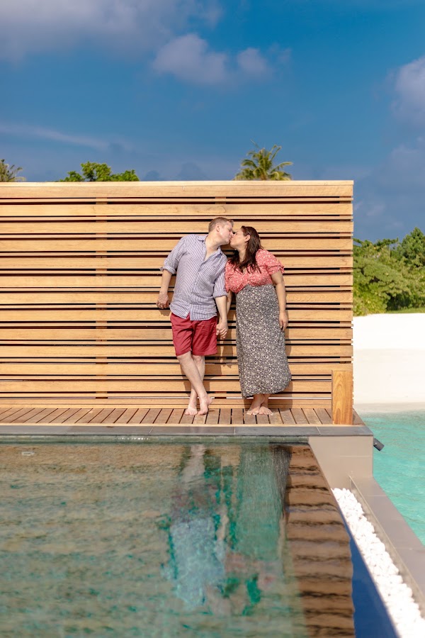 N & J Maternity Portrait at Vakkaru Maldives — frame 5