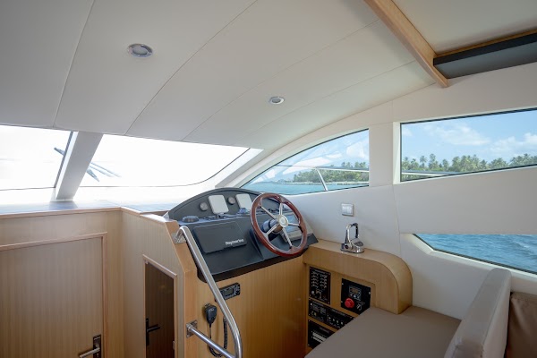 TIFFANY BLANC 14 - Luxury Yacht Charter, Maldives — frame 34