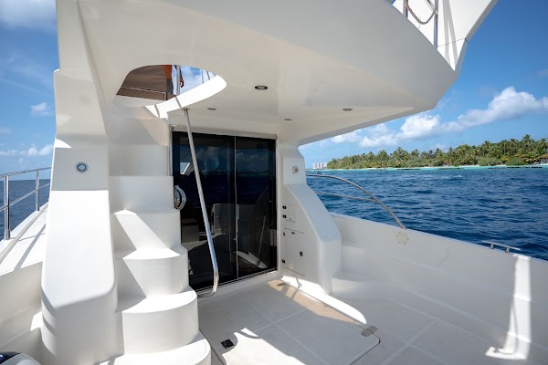 TIFFANY BLANC 14 - Luxury Yacht Charter, Maldives — frame 12