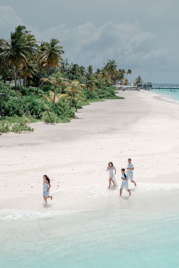 A & M Family Portrait at Jumeirah Maldives Olhahali Island, Jumeirah Maldives Olhahali Island, Kaafu Atoll, Maldives — frame 37