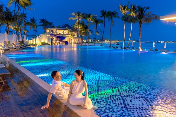 S & H Anniversary Portrait at Hard Rock Hotel Maldives — frame 10