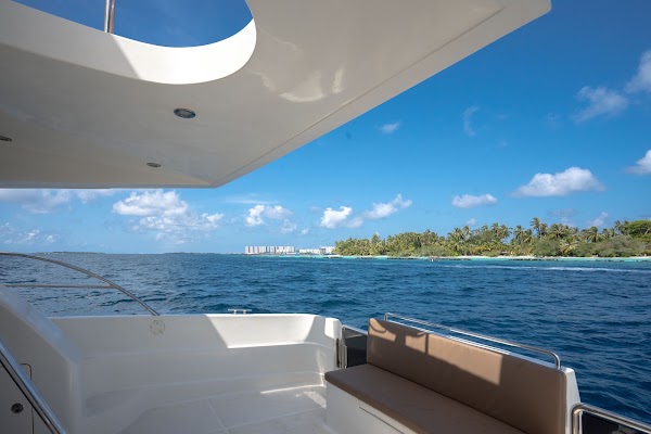 TIFFANY BLANC 14 - Luxury Yacht Charter, Maldives — frame 22