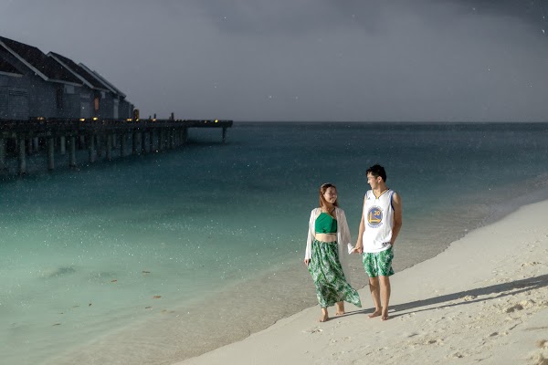 J & H Honeymoon Portrait at Kuramathi Maldives — frame 10