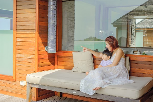 M & M Family Portrait at Anantara Resort and Spa Maldives, Anantara Resort and Spa Maldives, Kaafu Atoll, Maldives — frame 4