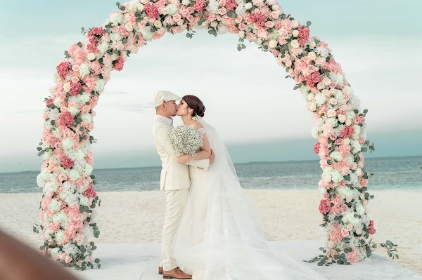 N & A Destination Wedding at Reethi Faru Resort — HighLights, Reethi Faru Resort, Raa Atoll, Maldives — frame 40