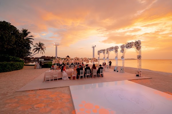 S & J Destination Wedding at Four Seasons Resort Maldives at Kuda Huraa — frame 8