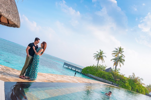 B & P Family Portrait at Four Seasons Resort Maldives at Kuda Huraa, Four Seasons Resort Maldives at Kuda Huraa, Kaafu Atoll, Maldives — frame 32