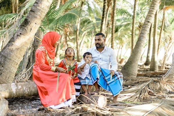 Photographs on Fuvahmulah — frame 3