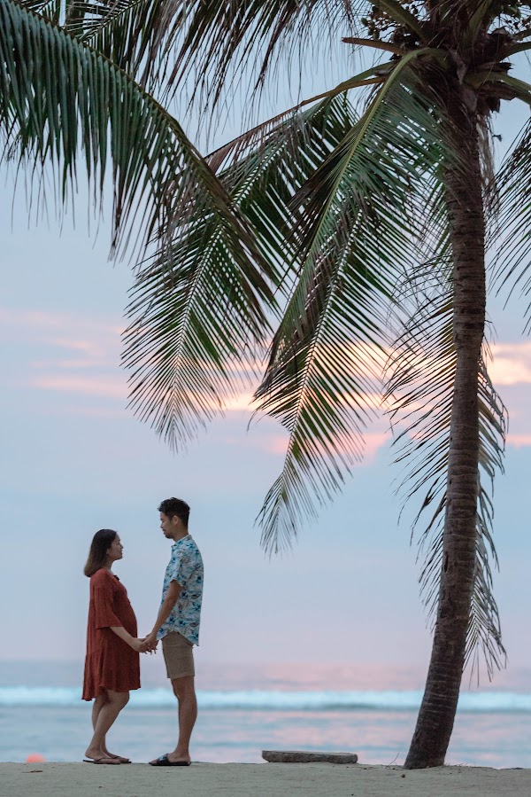 R & O Maternity Portrait at Hulhumale — frame 4