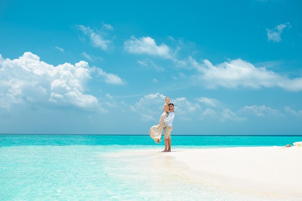 P & L  Proposal at Eriyadhu Island Resort, Eriyadhu Island Resort, Kaafu Atoll, Maldives — frame 12