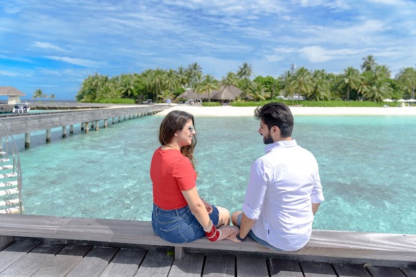 S & R Honeymoon Portrait at Hard Rock Hotel Maldives