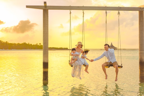 M & M Family Portrait at Anantara Resort and Spa Maldives, Anantara Resort and Spa Maldives, Kaafu Atoll, Maldives — frame 29