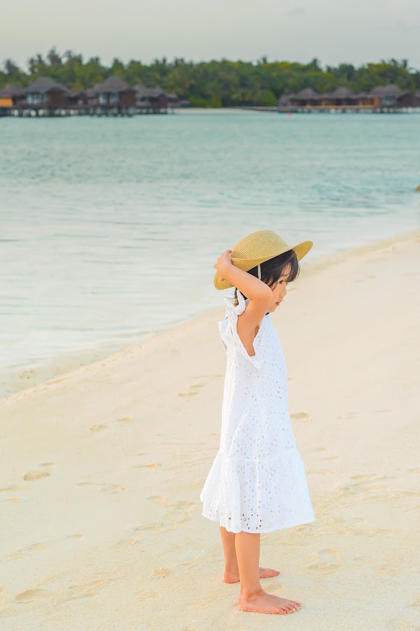 M & M Family Portrait at Anantara Resort and Spa Maldives — frame 7
