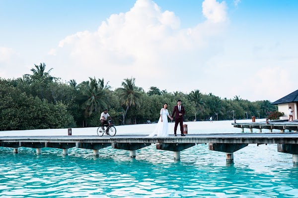 P & N Honeymoon Portrait at Paradise Island Resort and Spa — frame 6
