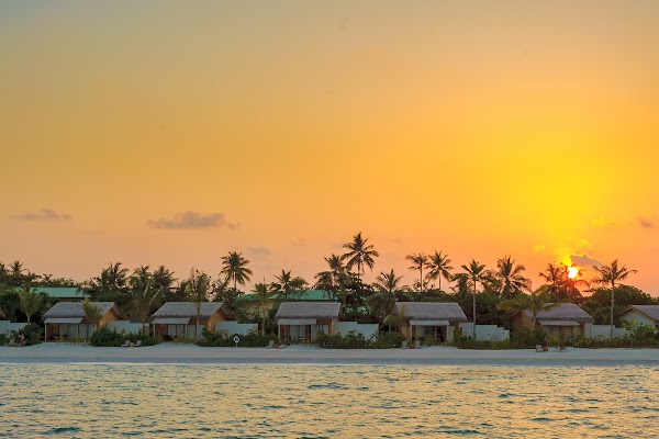 You and Me Maldives — frame 6
