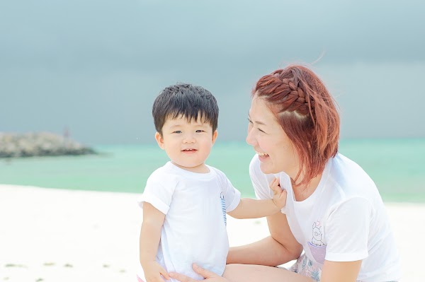 M & M Family Portrait at Anantara Resort and Spa Maldives — frame 8