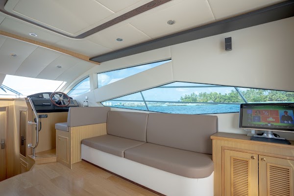 TIFFANY BLANC 14 - Luxury Yacht Charter — Maldives — frame 7