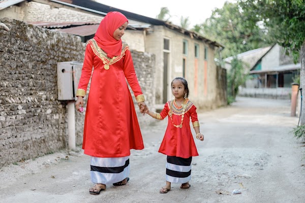 M & S Family Portrait at Fuvahmulah, Fuvahmulah, Ghaviyani Atoll, Maldives — frame 16