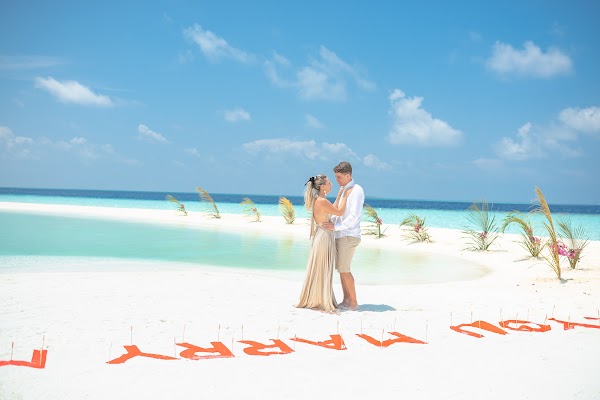 P & L  Proposal at Eriyadhu Island Resort, Eriyadhu Island Resort, Kaafu Atoll, Maldives — frame 16