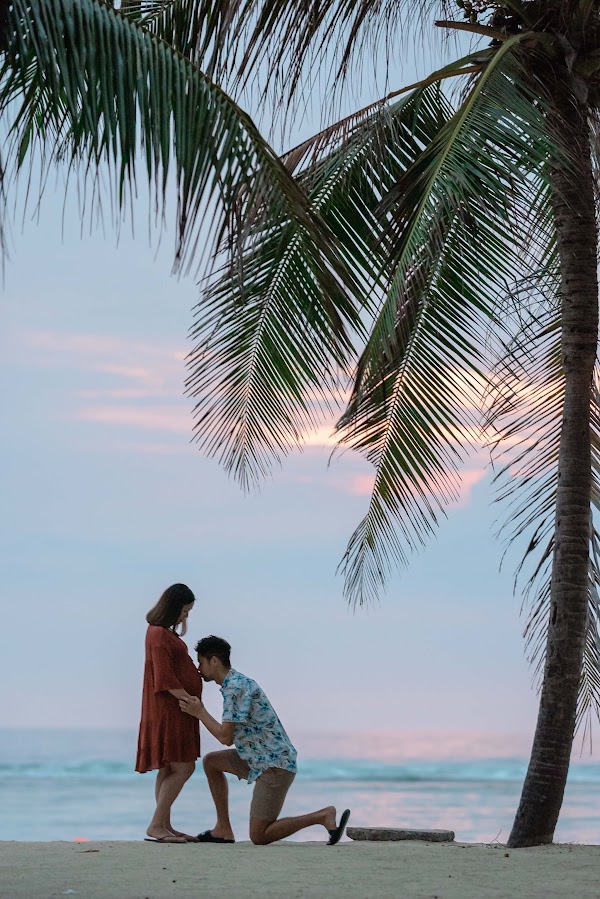 R & O Maternity Portrait at Hulhumale — frame 3