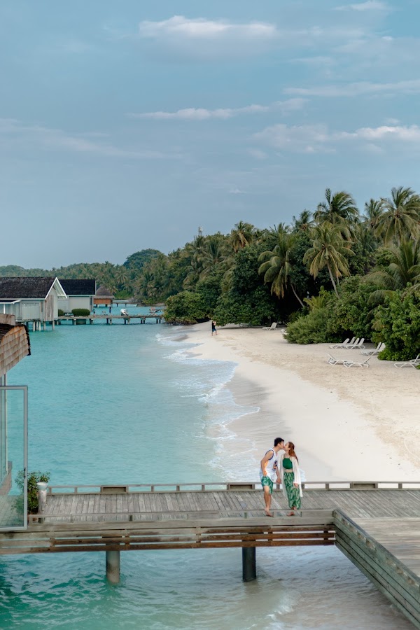 J & H Honeymoon Portrait at Kuramathi Maldives, Kuramathi Maldives, Alifu Alifu Atoll, Maldives — frame 42