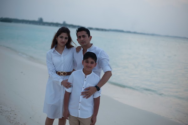 B & P Family Portrait at Four Seasons Resort Maldives at Kuda Huraa, Four Seasons Resort Maldives at Kuda Huraa, Kaafu Atoll, Maldives — frame 22