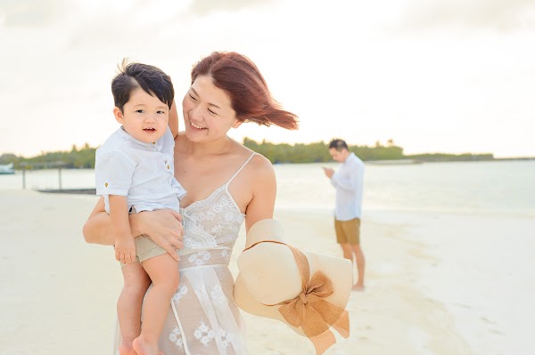 M & M Family Portrait at Anantara Resort and Spa Maldives, Anantara Resort and Spa Maldives, Kaafu Atoll, Maldives — frame 34