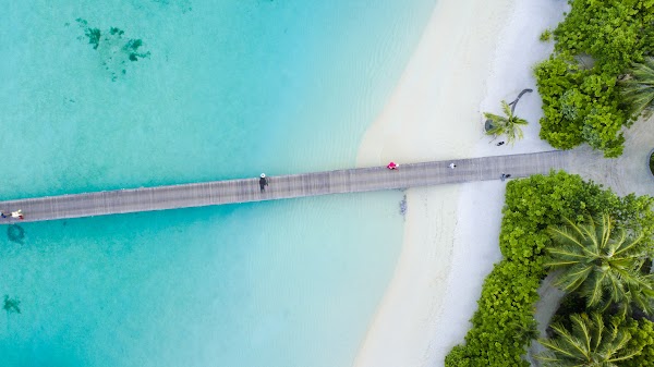 V & J Family Portrait at Lux South Ari Atoll, Maldives — frame 7