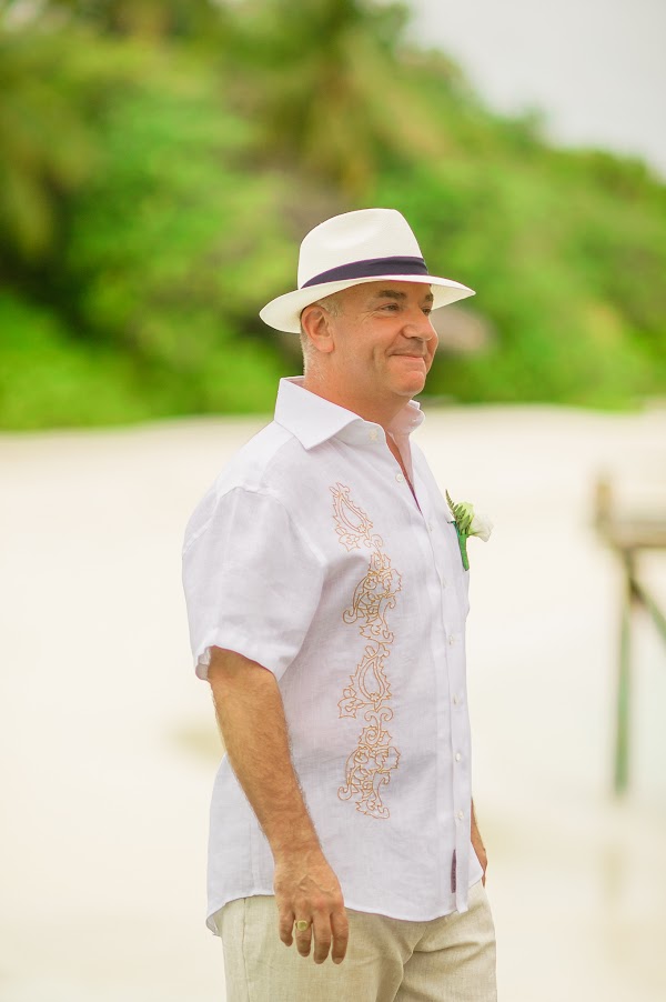 P & G  Elopement at Mirihi Island Resort — frame 4